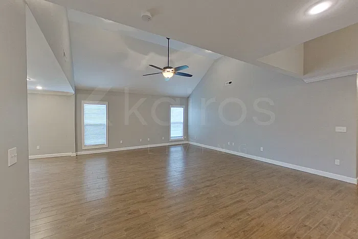 3 bed, 2.0 bath, 1804 sqft, $1,975 — Photo 2