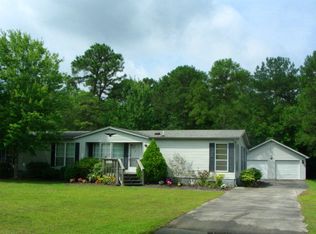 142 Champion Dr, Hampstead, NC 28443