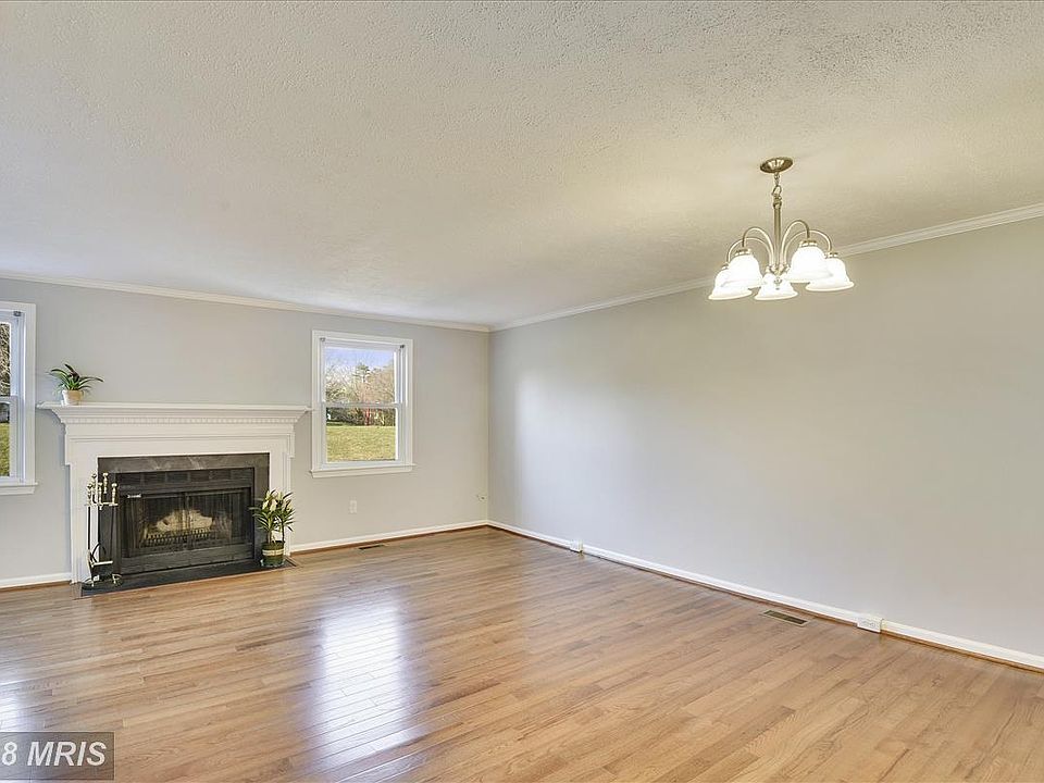 1st image of 6523 Birchleigh Way
