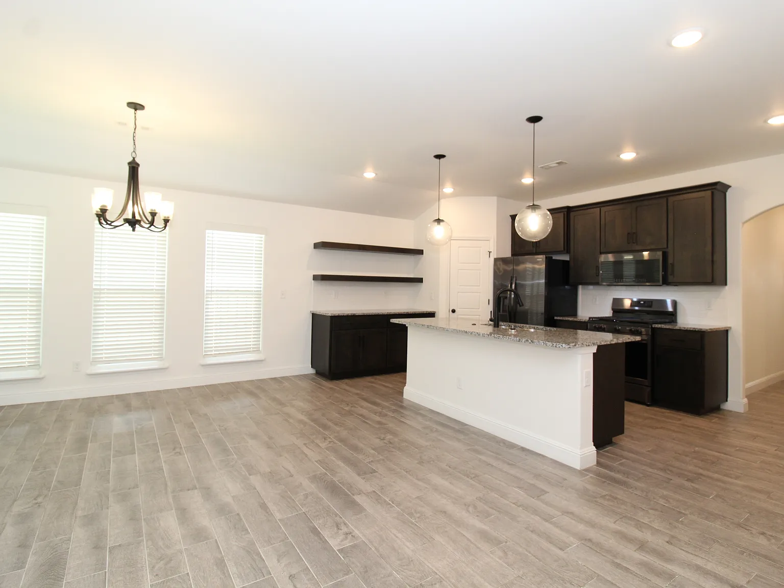 1450 Ari Avenue - 1 — Photo 2