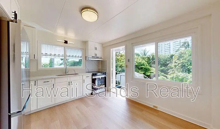 2128 Gertz Ln #D — Photo 4