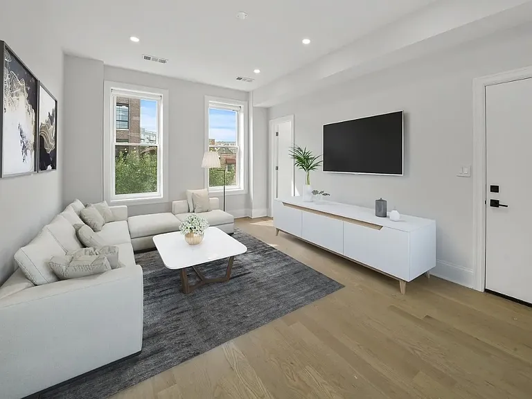 1241 N Bosworth Ave #2 — Photo 4