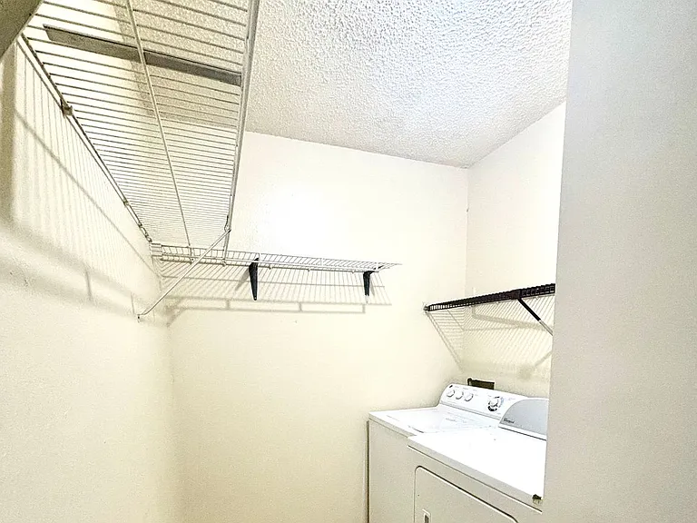 8219 Bayou Fountain Ave — Photo 14