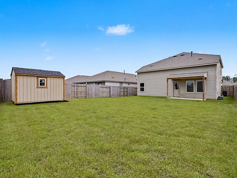 21154 Vercelli St — Photo 30