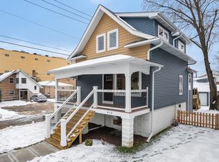 812 Circle Ave, Forest Park, IL 60130