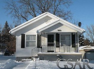 1216 Broadway Ave, Owosso, MI 48867