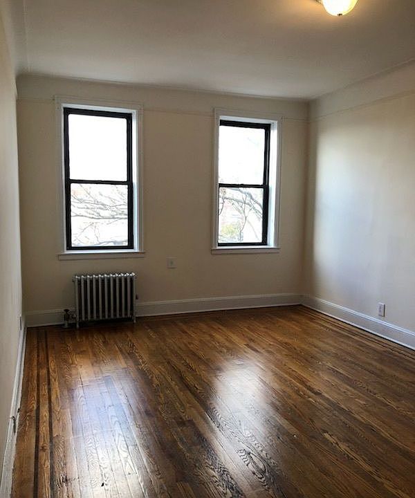 1st image of 3240 46th St #3B