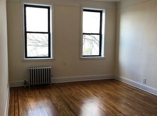 3240 46th St #3B, Astoria, NY 11103