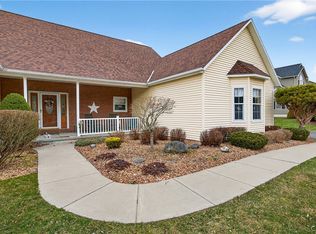 133 Willowbrook Dr, Auburn, NY 13021