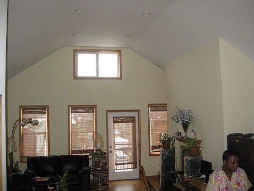 1st image of 2714 W Wilcox St #3