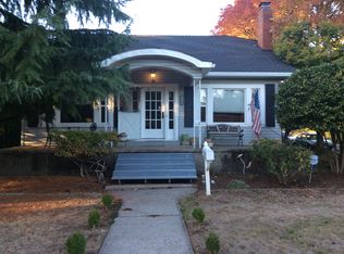1102 Pine St NE, Silverton, OR 97381