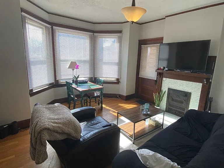3201 Vine St — Photo 17