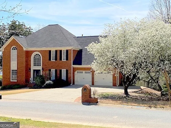 122 N Lakeside Dr NW, Kennesaw, GA 30144