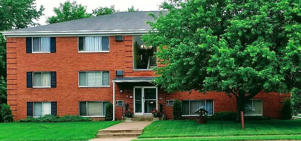 1363 County Road B W #1