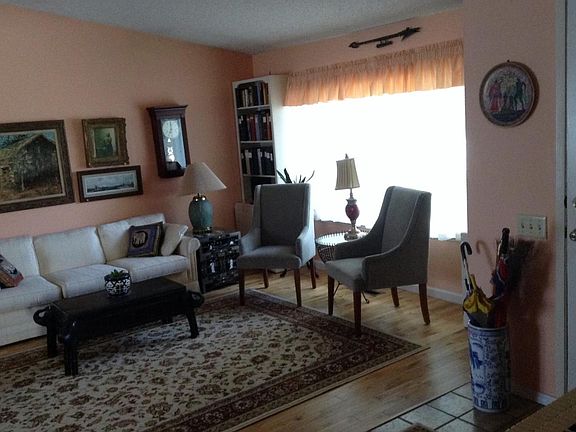 2nd image of 5569 Dunsburry Ct