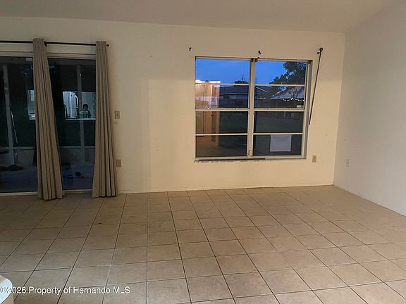 5th image of 11483 Villa Rd