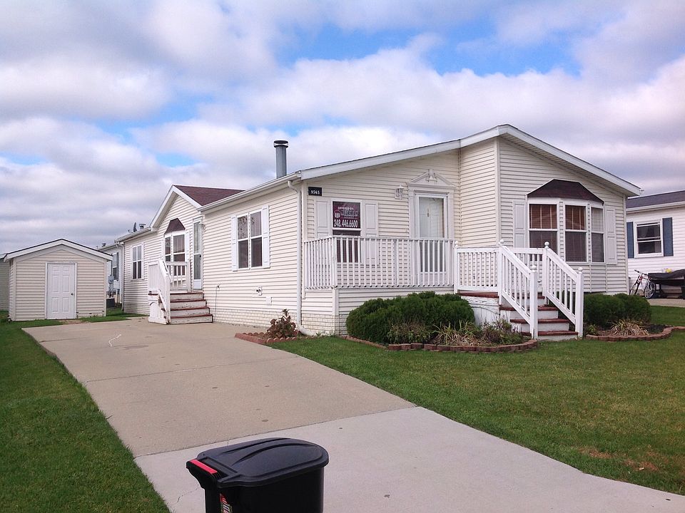 1st image of 9565 Fairview Dr