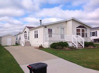 9565 Fairview Dr, Northville, MI 48167