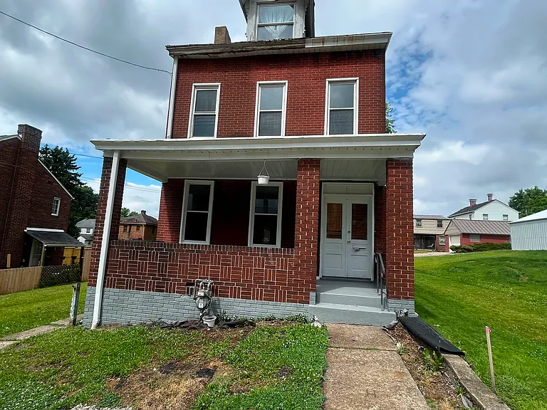 187 Allegheny Ave — Photo 16