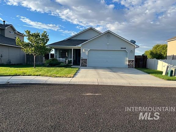 2nd image of 18449 Viceroy Pl