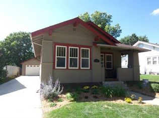 2017 S Center Ave, Sioux Falls, SD 57105