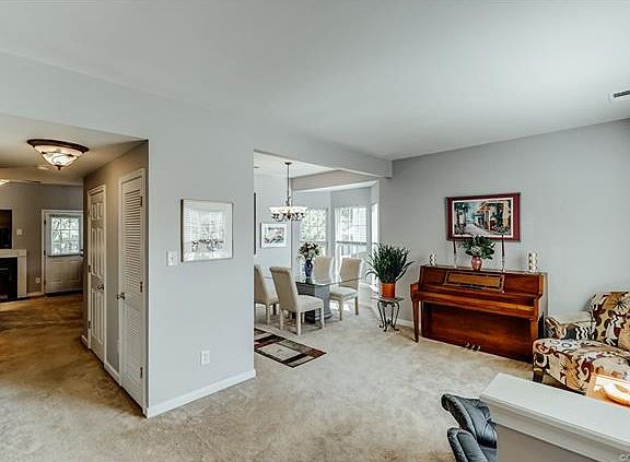 4th image of 8626 Springwater Dr #8626