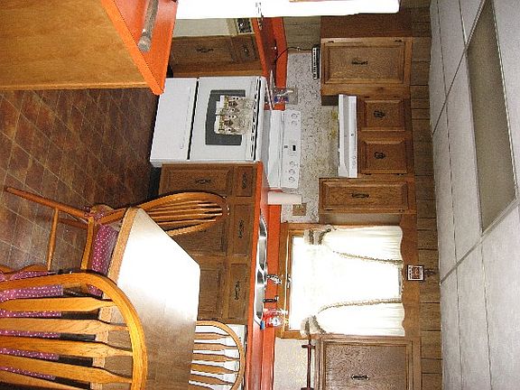 3rd image of 13 Eagle Ln