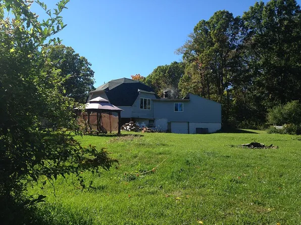 3 Scott Ln, Wingdale, NY 12594