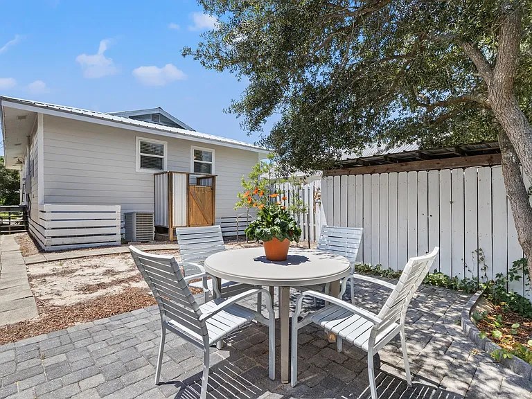 21810 Dolphin Ave — Photo 20