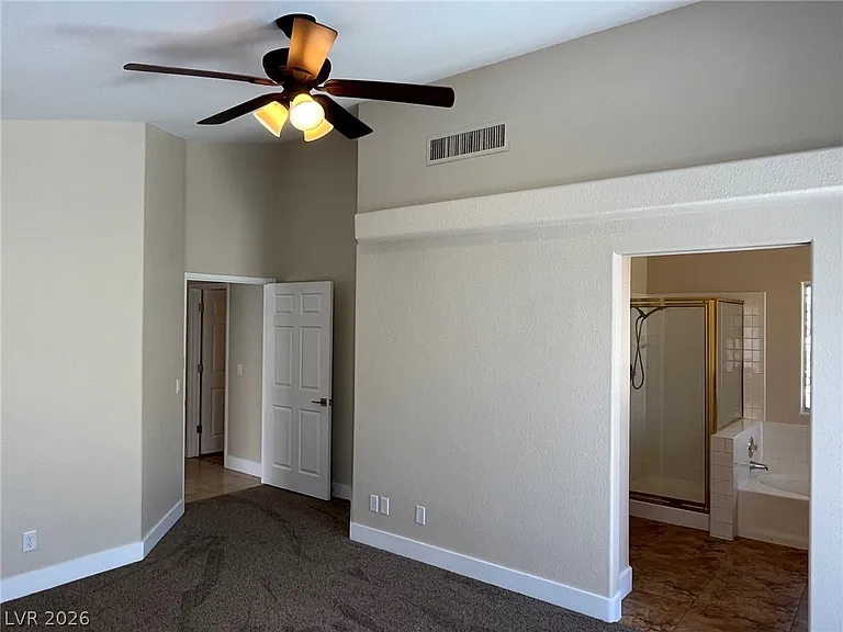 1316 Royal Creek Ct — Photo 11