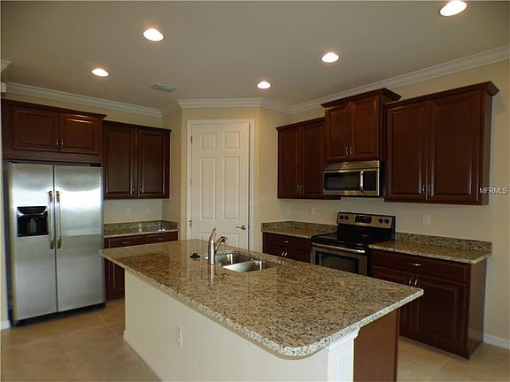 3rd image of 140 Ventosa Pl