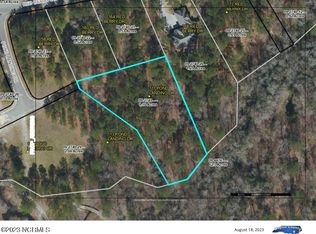 111 Pond Landing Dr, Wallace, NC 28466