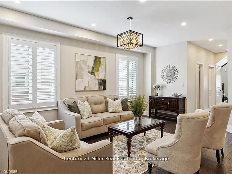 3083 Streamwood Pass — Photo 5