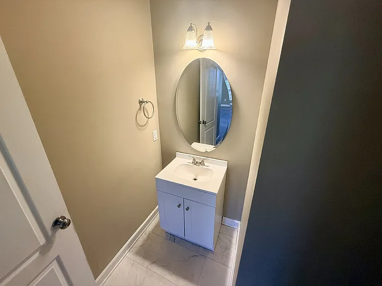 1820 Shady Knoll Ln — Photo 6