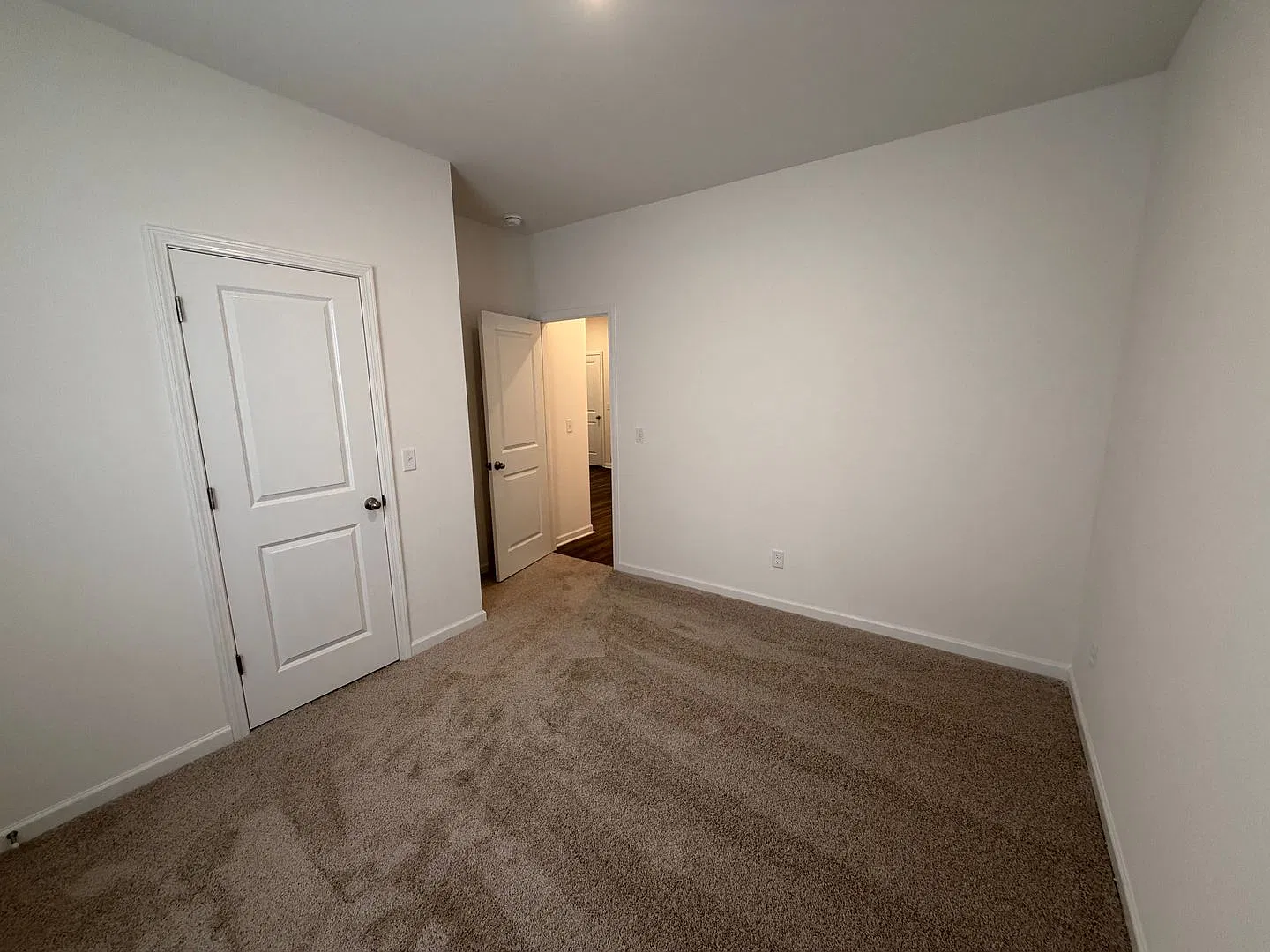 Beautiful 3 Bed 2 Bath New Construction Home in Shelbyville — Photo 4