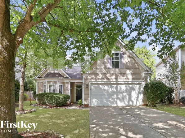 9633 Waltham Ct, Charlotte, NC 28269