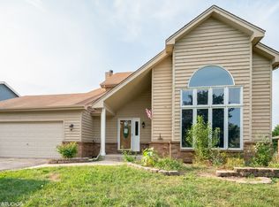 1032 E 7th St, Lockport, IL 60441