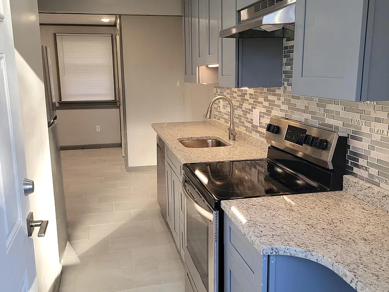 Orchard Acres Apartments — Photo 9