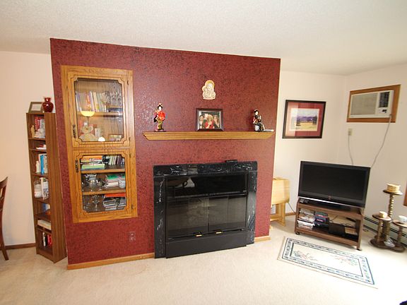 3rd image of 245 Park Ave S APT 201
