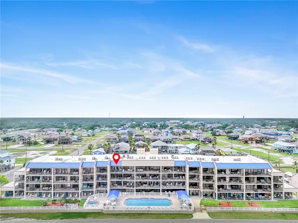 1021 S Water St APT 410, Rockport, TX 78382