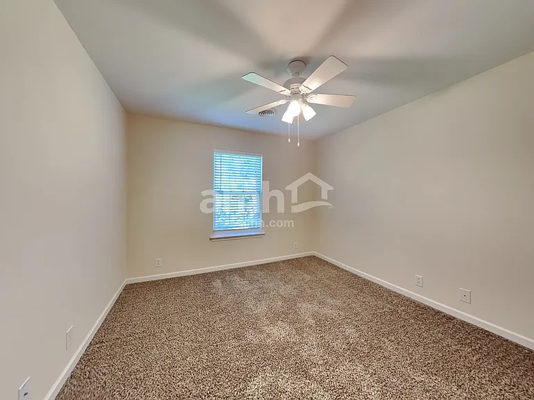 3146 Jenkins Dr — Photo 15