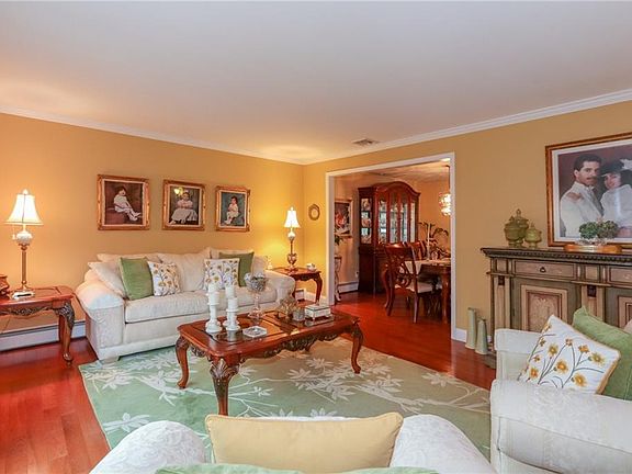 5th image of 2729 Quinlan St