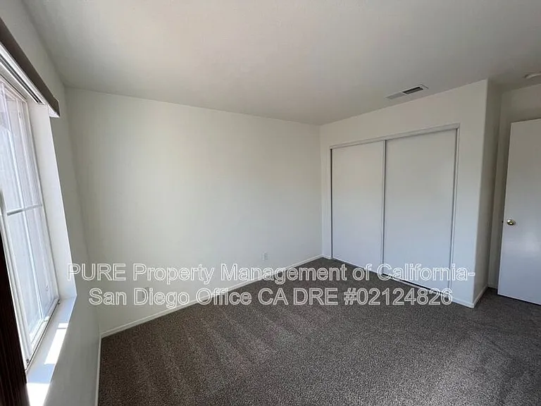535 Island Breeze Ln — Photo 17