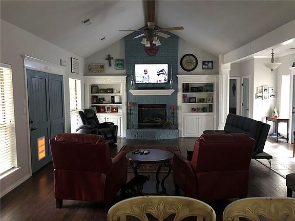 5th image of 1401 SW 136th St