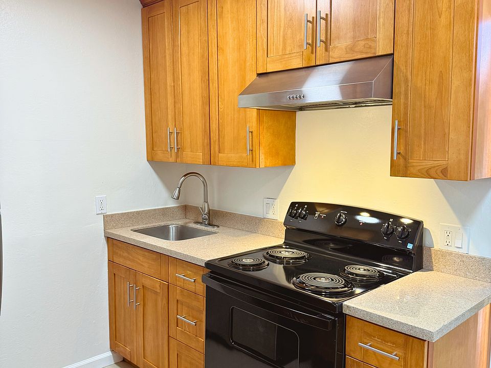 1st image of 348 4th Ave #21
