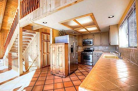 3rd image of 1373 Yellowstone Dr