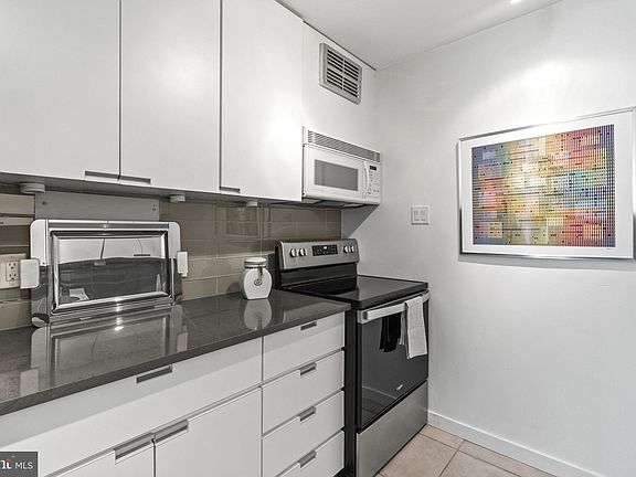 5th image of 1901 John F Kennedy Blvd APT 720