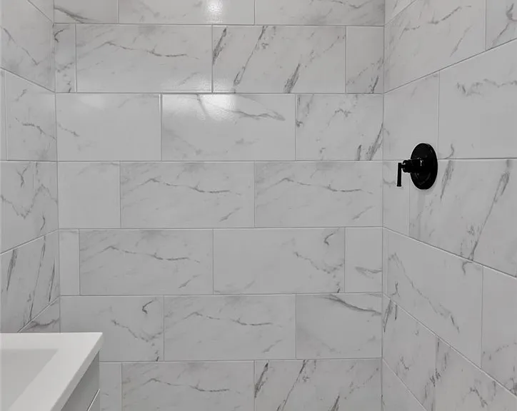 24521 Myers Ave — Photo 2