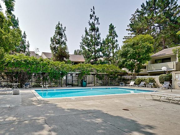 5th image of 978 Kiely Blvd Unit G