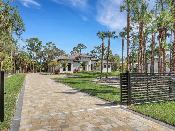 772 11th ST NW, NAPLES, FL 34120